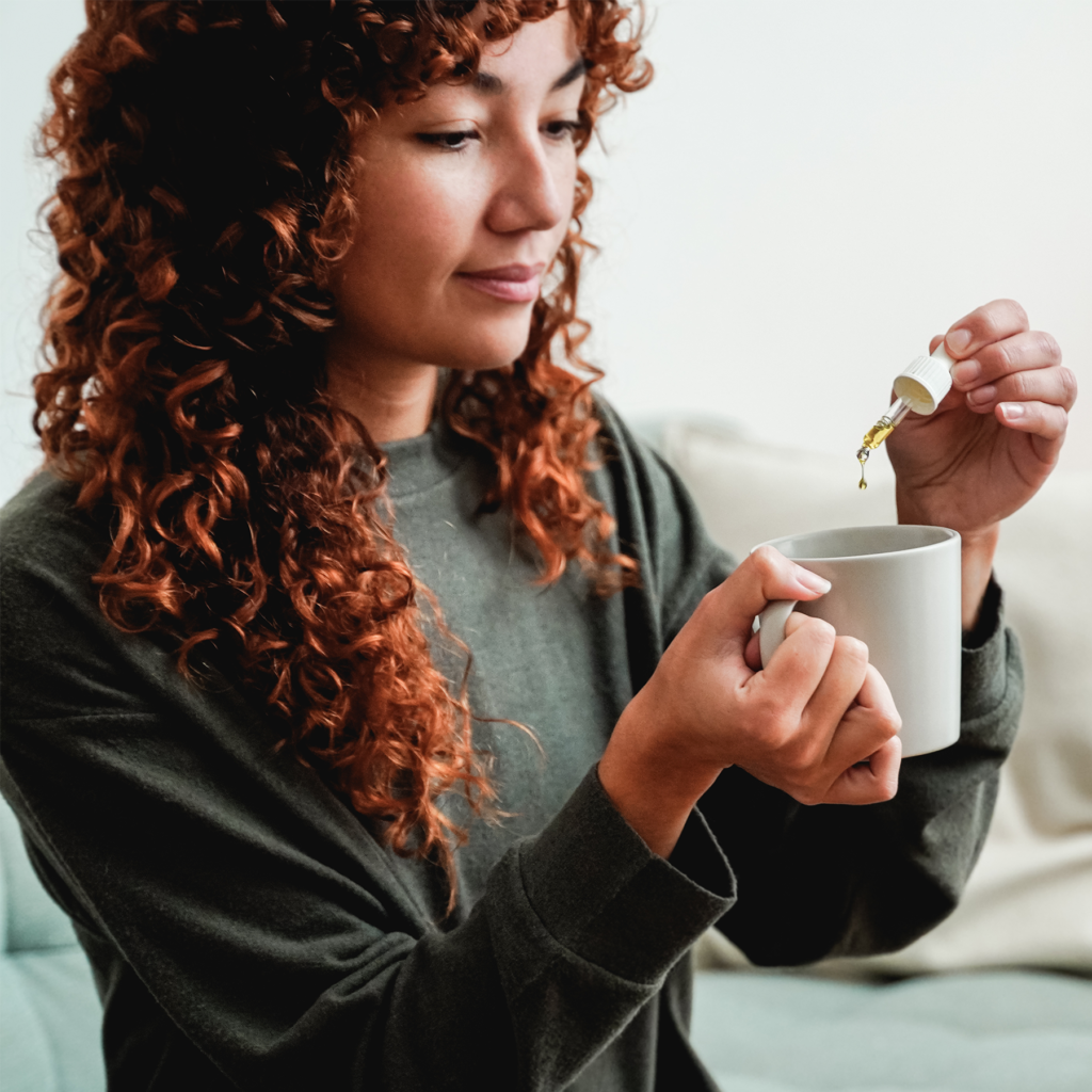 Using CBD Dropper - Modern CBD & Wellness - Modern CBD & Wellness